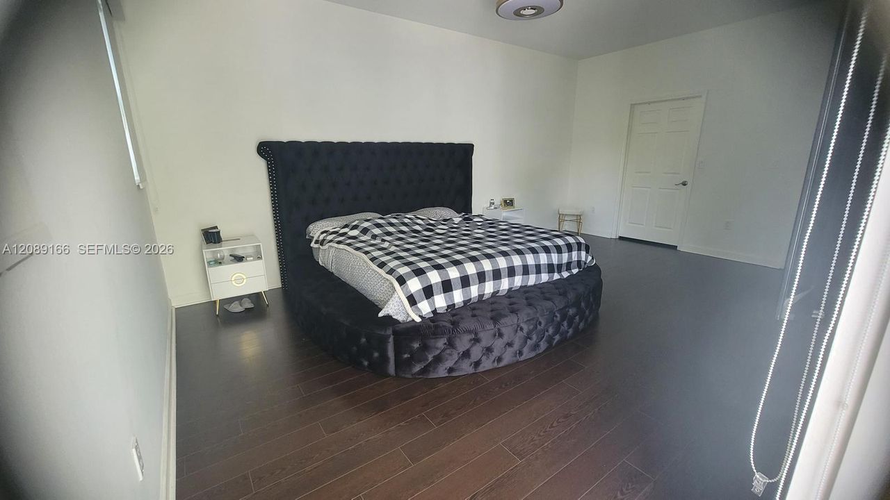 En Venta: $799,999 (4 camas, 4 baños, 2310 Pies cuadrados)