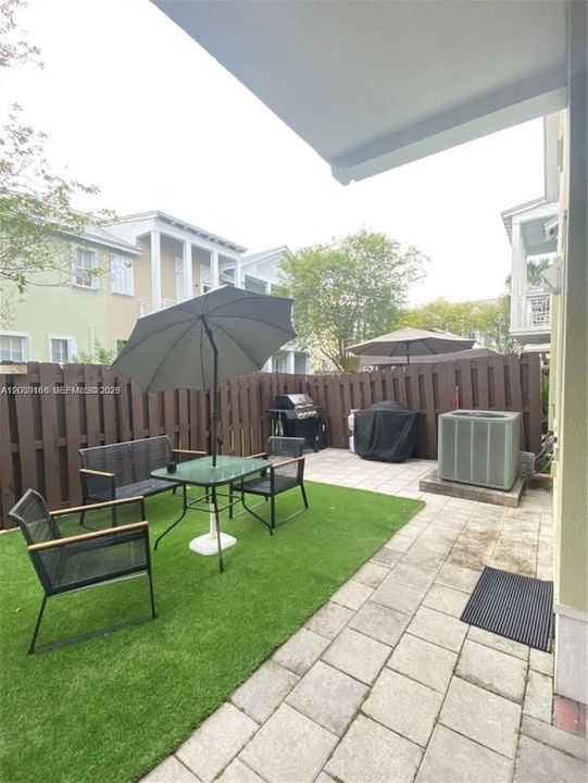 En Venta: $799,999 (4 camas, 4 baños, 2310 Pies cuadrados)