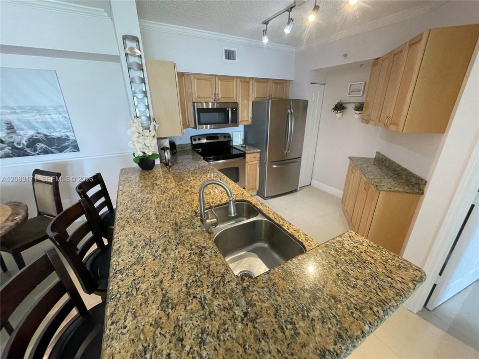 For Rent: $3,250 (2 beds, 2 baths, 1116 Square Feet)