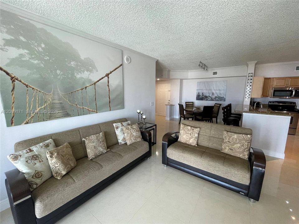 For Rent: $3,250 (2 beds, 2 baths, 1116 Square Feet)