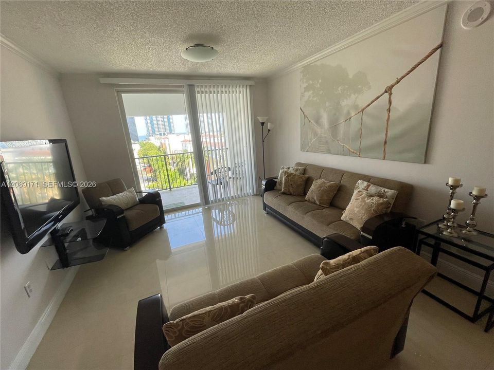 For Rent: $3,250 (2 beds, 2 baths, 1116 Square Feet)