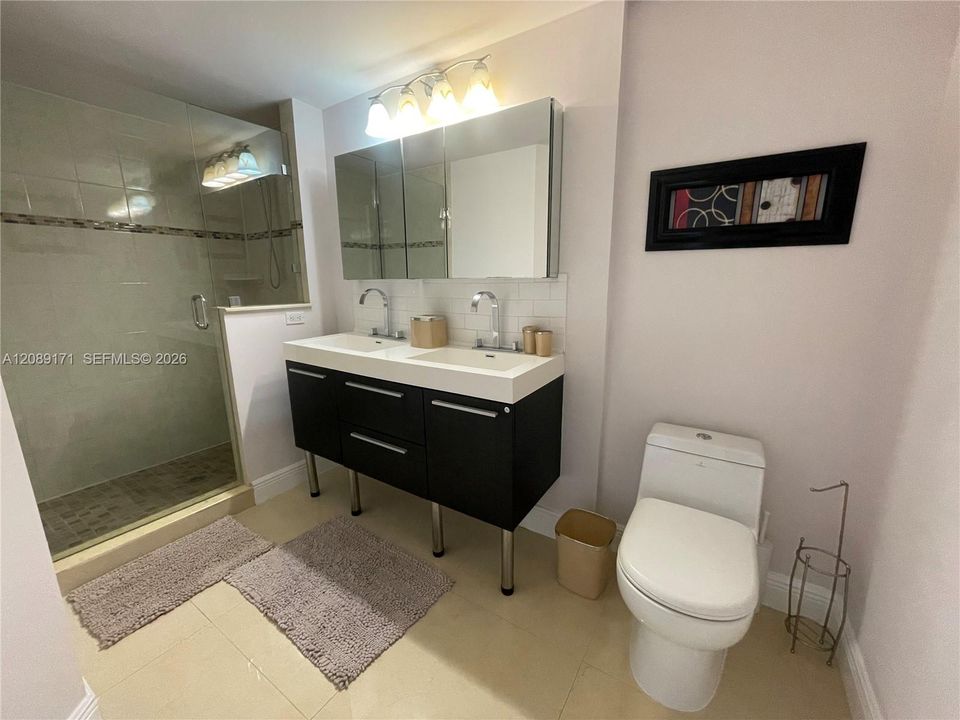 For Rent: $3,250 (2 beds, 2 baths, 1116 Square Feet)