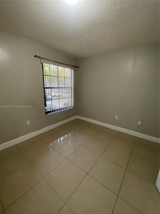 В аренду: $2,600 (2 спален, 2 ванн, 921 Квадратных фут)