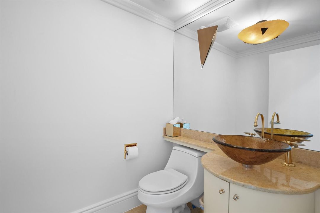 Guest Bath 1