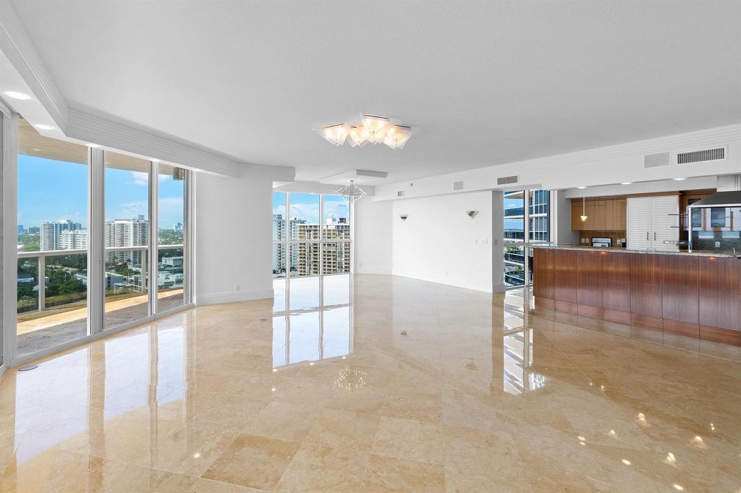 Living / Dining Area