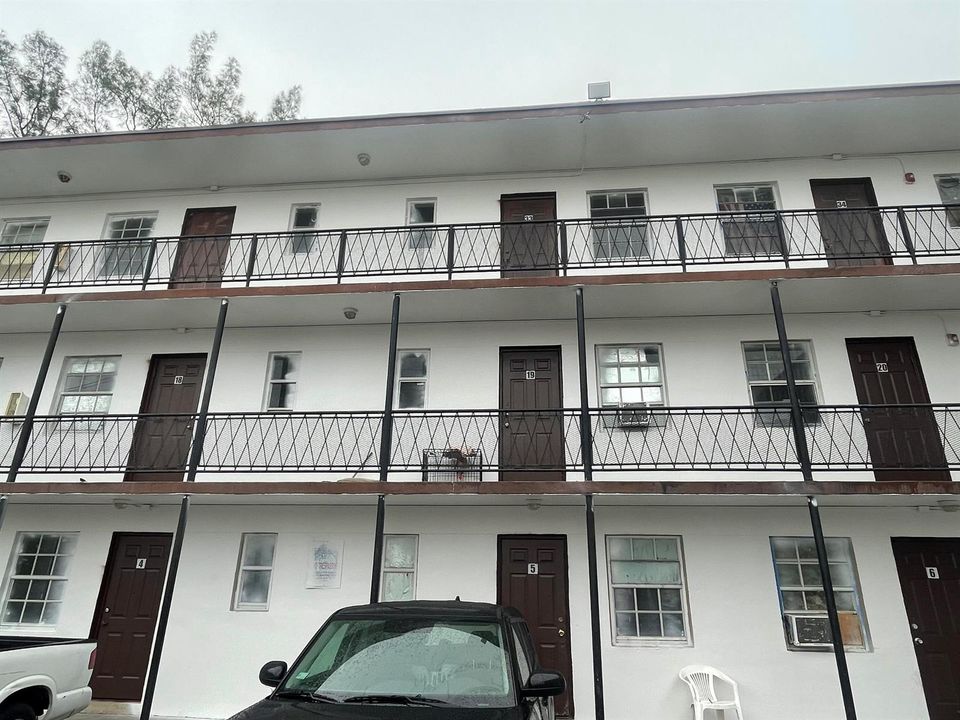 exterior saha pic
