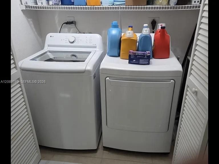 En Renta: $4,000 (5 camas, 3 baños, 2170 Pies cuadrados)