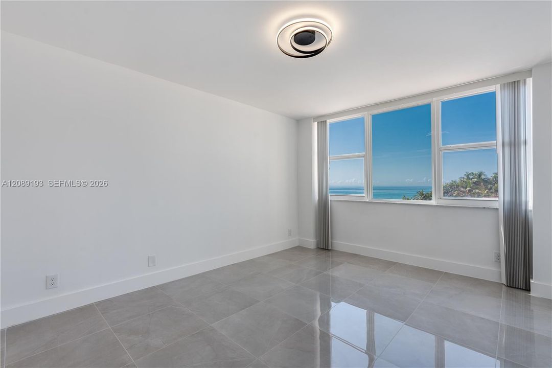 В аренду: $2,700 (2 спален, 2 ванн, 1031 Квадратных фут)