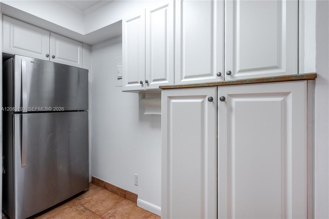 В аренду: $2,700 (2 спален, 2 ванн, 1031 Квадратных фут)