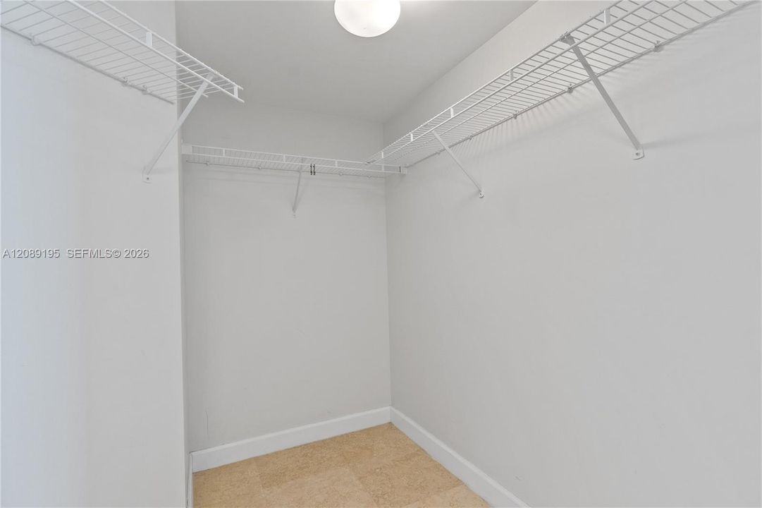 В аренду: $7,000 (3 спален, 2 ванн, 1623 Квадратных фут)