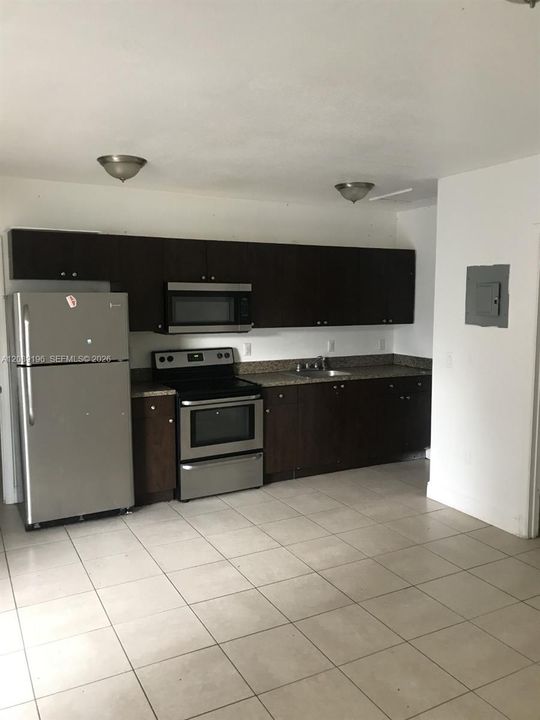 En Renta: $1,500 (1 camas, 1 baños, 1924 Pies cuadrados)