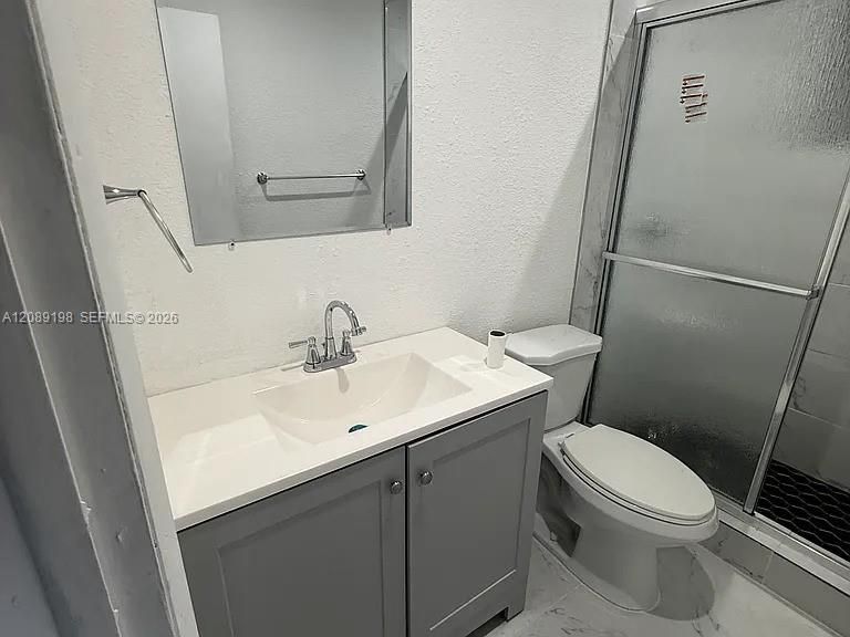 For Rent: $1,349 (1 beds, 1 baths, 800 Square Feet)