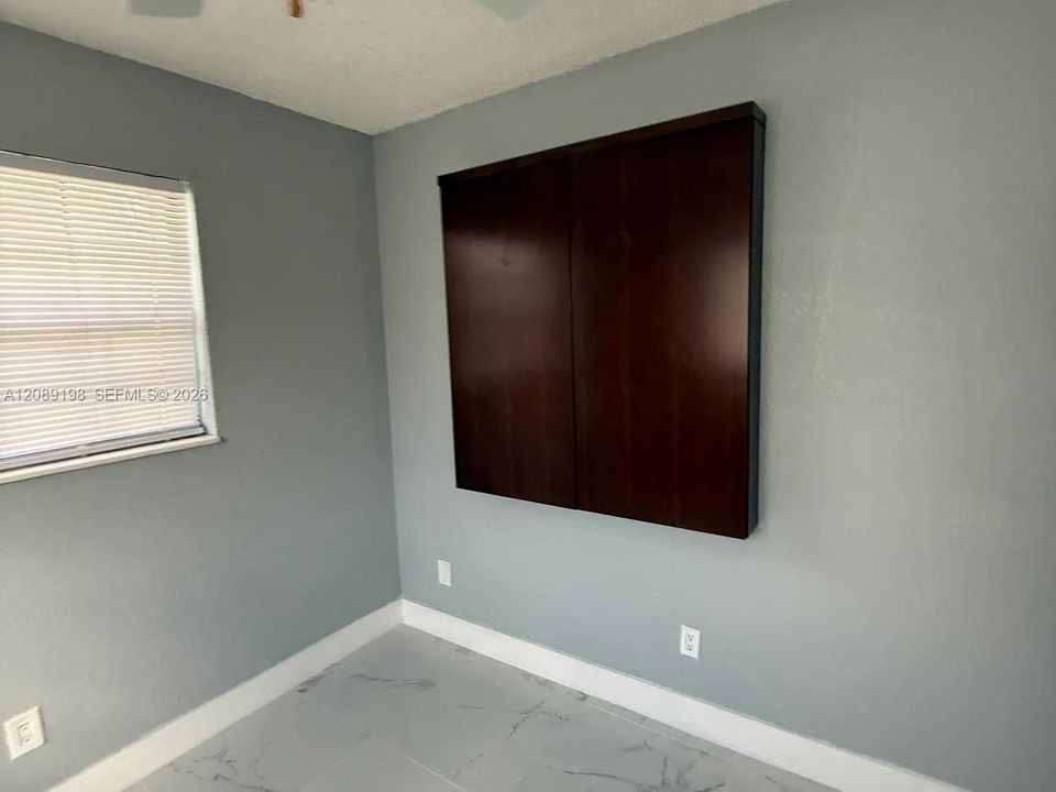 For Rent: $1,349 (1 beds, 1 baths, 800 Square Feet)