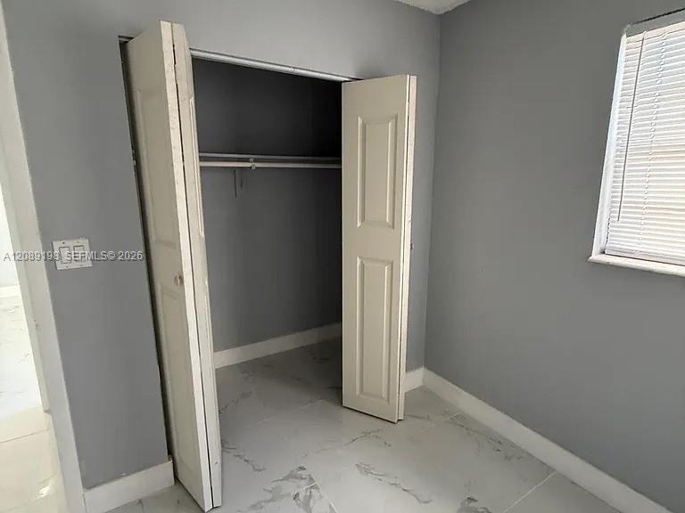 For Rent: $1,349 (1 beds, 1 baths, 800 Square Feet)