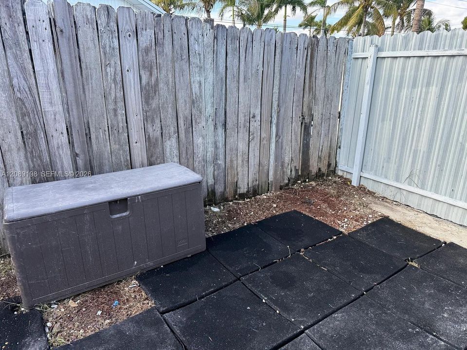 For Rent: $1,349 (1 beds, 1 baths, 800 Square Feet)