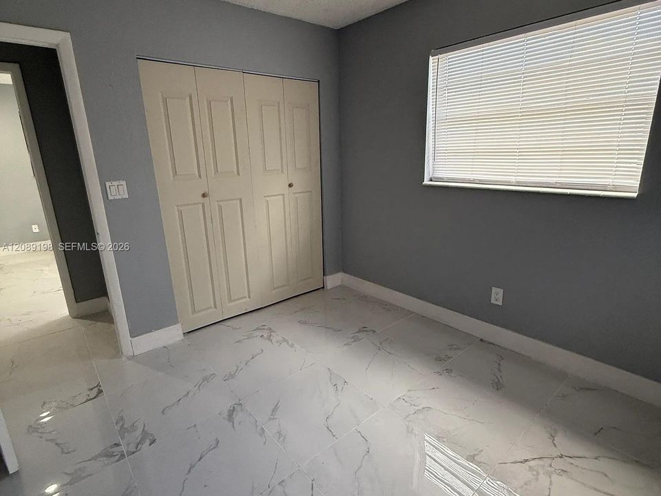 For Rent: $1,349 (1 beds, 1 baths, 800 Square Feet)