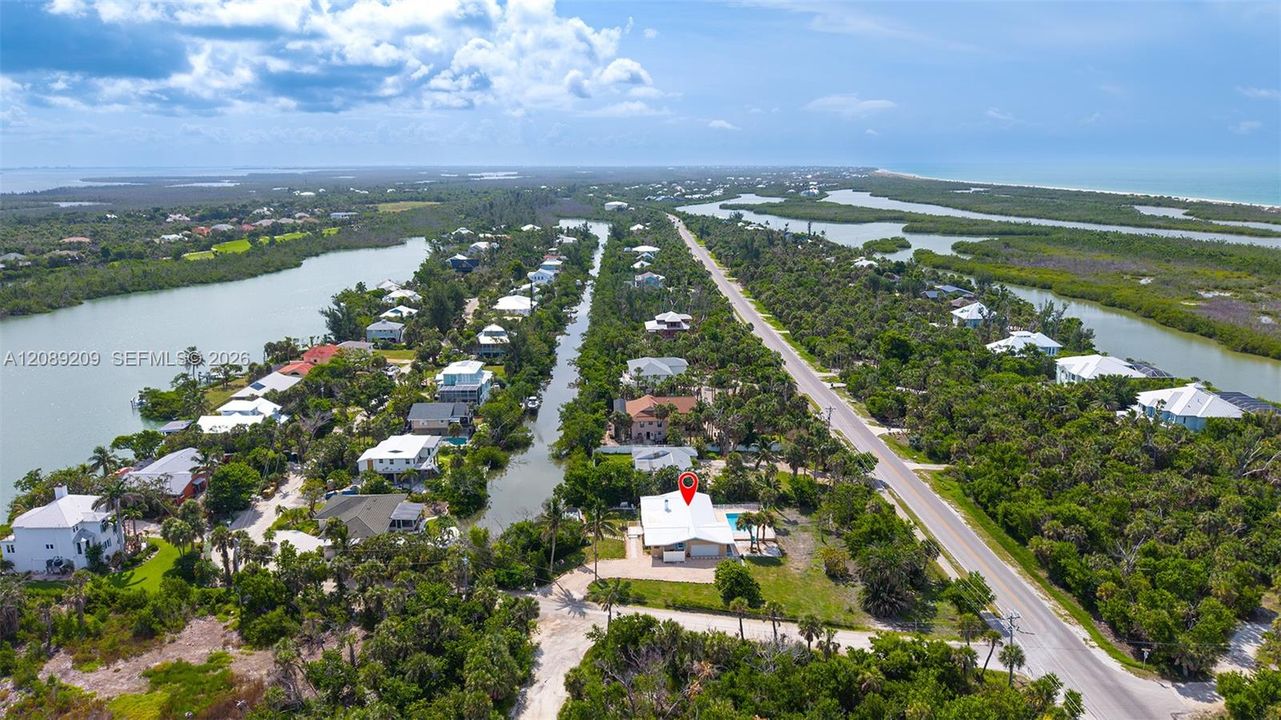 На продажу: $1,135,000 (3 спален, 2 ванн, 1812 Квадратных фут)