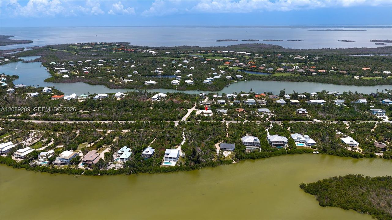 На продажу: $1,135,000 (3 спален, 2 ванн, 1812 Квадратных фут)