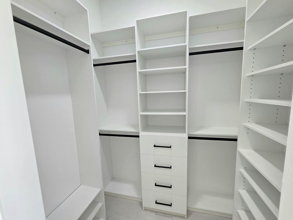 Walk In Closet