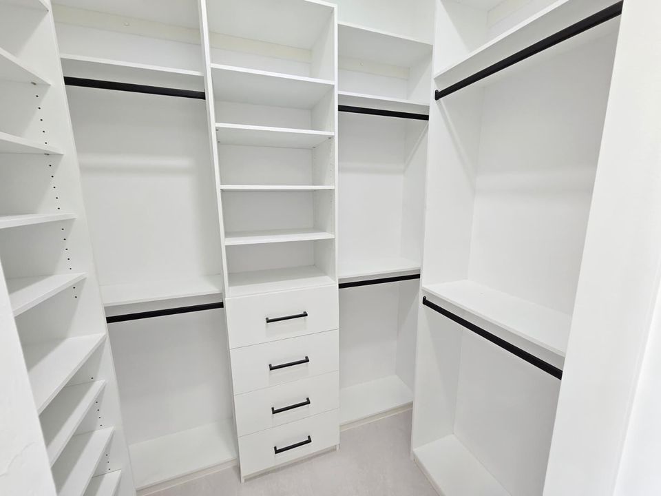 Walk In Closet