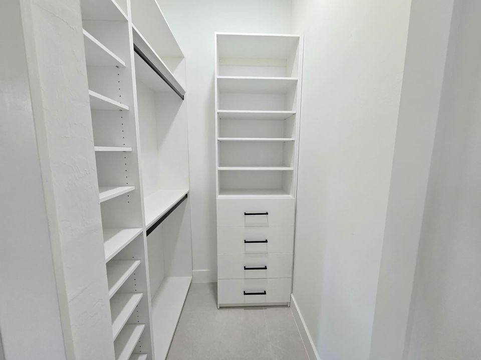 Walk In Closet