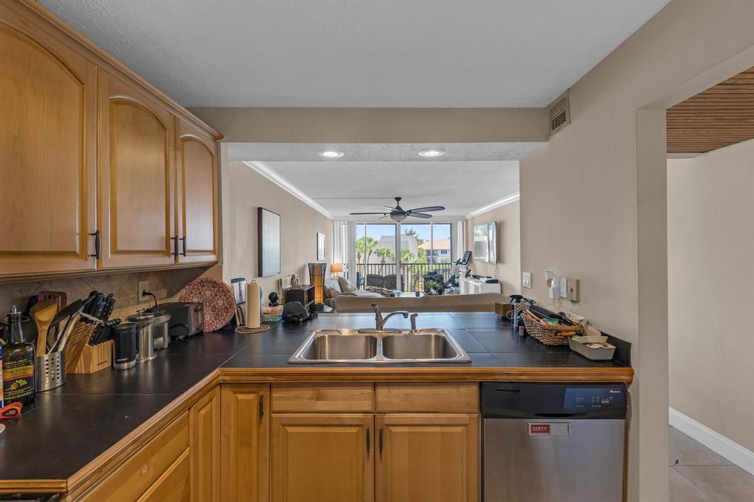Open Kitchen