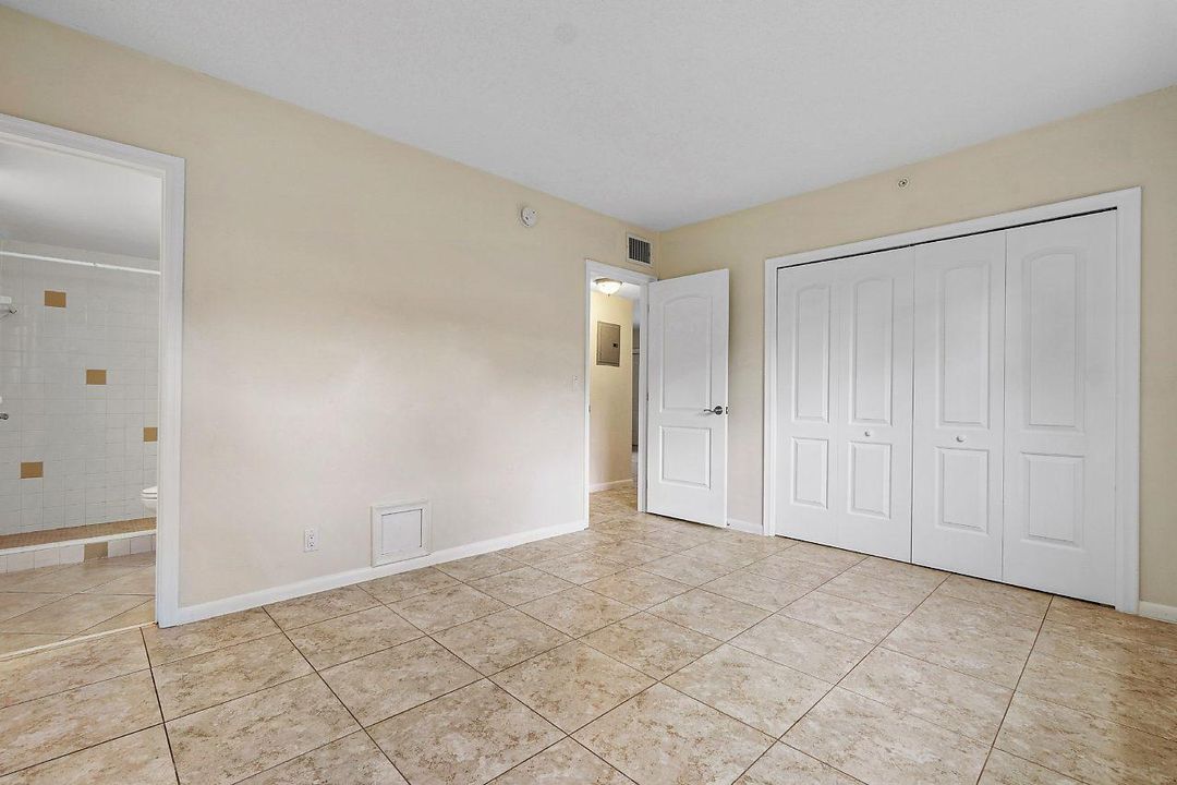 014-701NESeventhAve-DelrayBeach-FL-small
