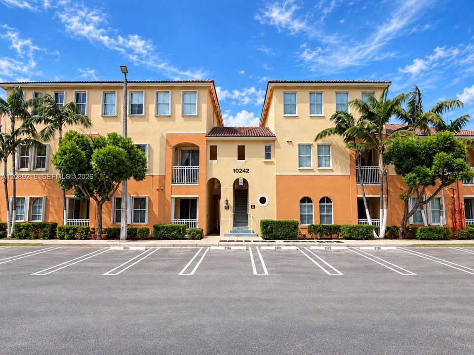 For Sale: $399,000 (3 beds, 2 baths, 1340 Square Feet)