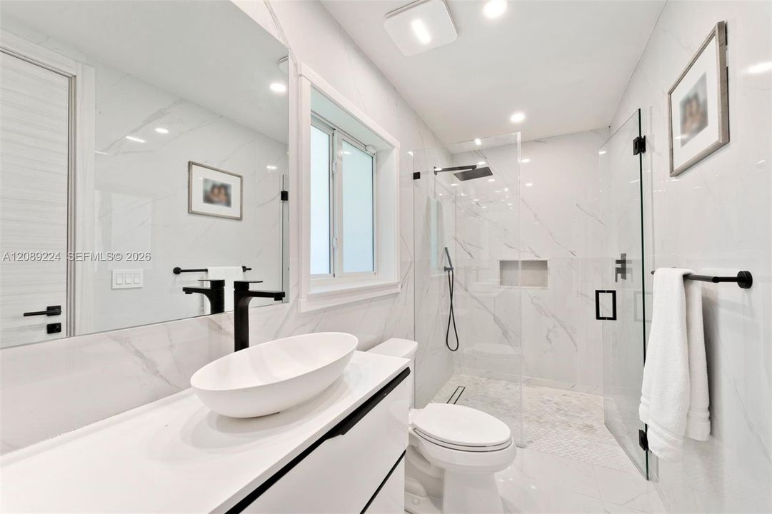 В аренду: $9,000 (3 спален, 2 ванн, 1700 Квадратных фут)