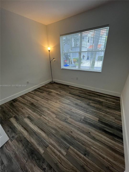 В аренду: $3,500 (3 спален, 3 ванн, 1479 Квадратных фут)