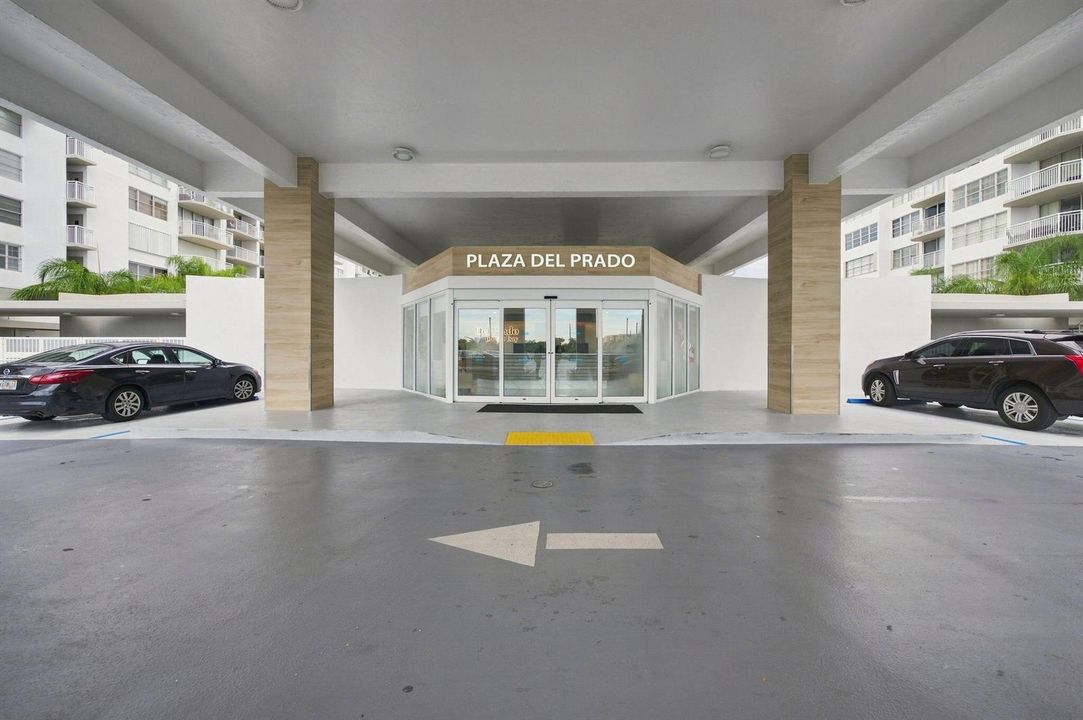 37-web-or-mls-18021-biscayne-blvd-901