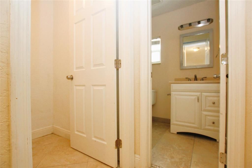 2nd Bathroom