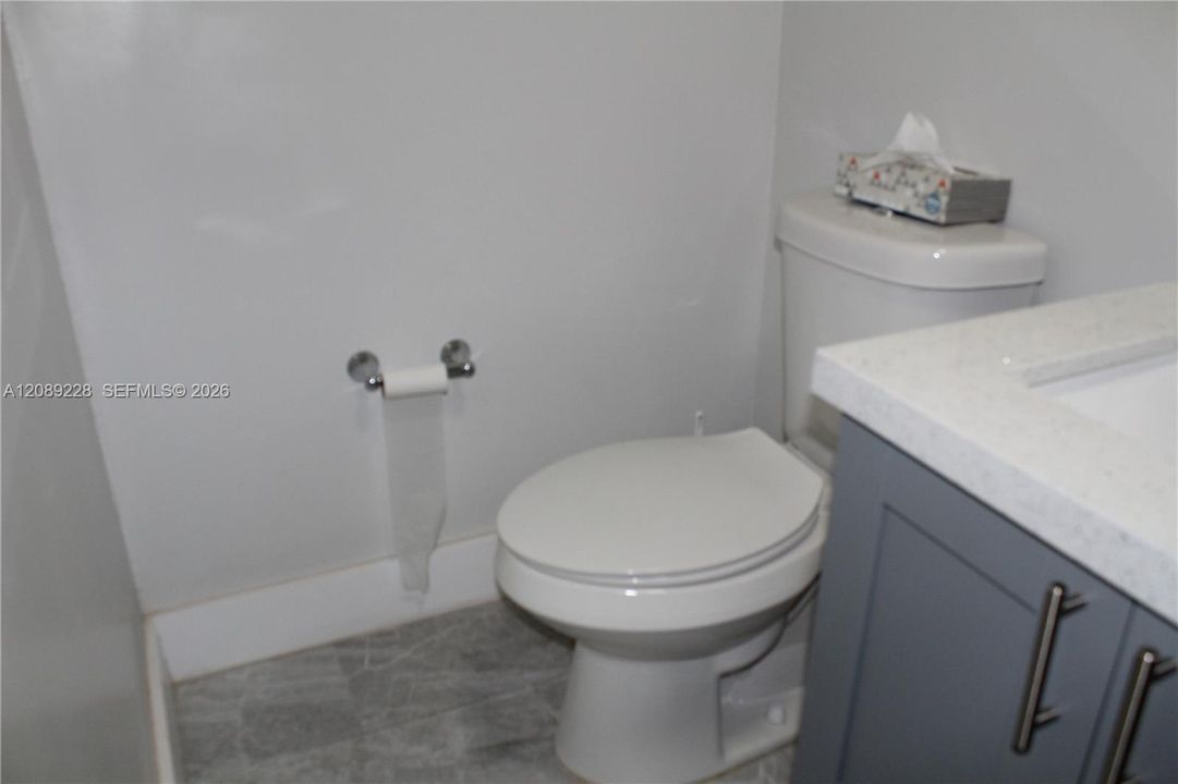 For Sale: $1,650,000 (3 beds, 2 baths, 1369 Square Feet)