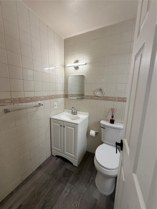 For Sale: $185,888 (1 beds, 1 baths, 540 Square Feet)