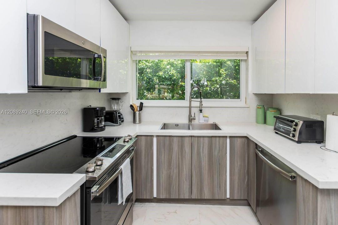 For Rent: $4,500 (3 beds, 2 baths, 1288 Square Feet)