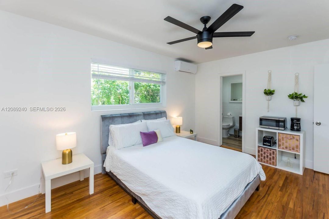 For Rent: $4,500 (3 beds, 2 baths, 1288 Square Feet)