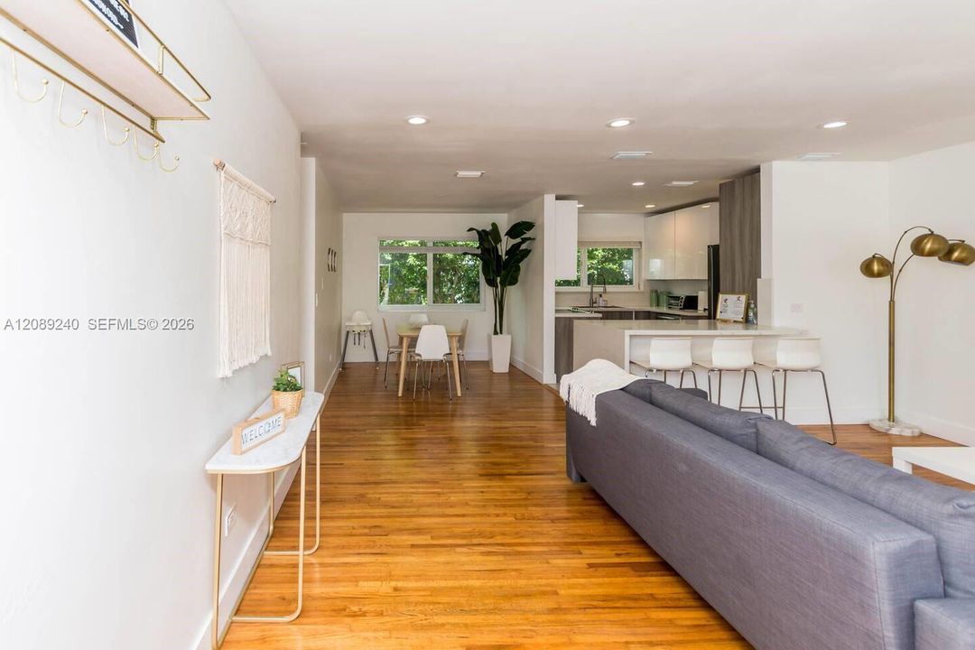 For Rent: $4,500 (3 beds, 2 baths, 1288 Square Feet)
