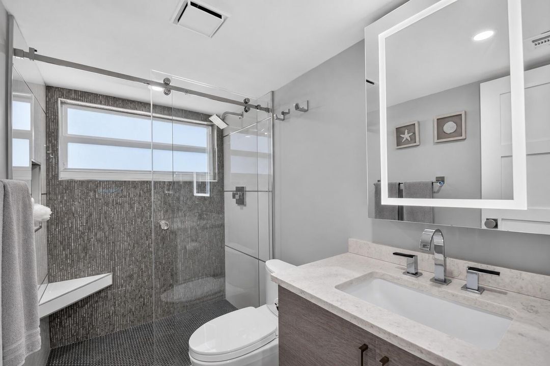 Guest-Bathroom