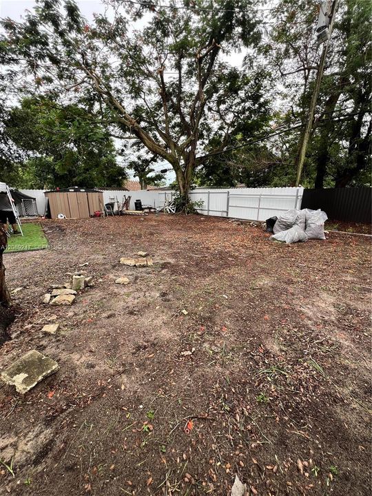 En Venta: $550,000 (3 camas, 2 baños, 1250 Pies cuadrados)