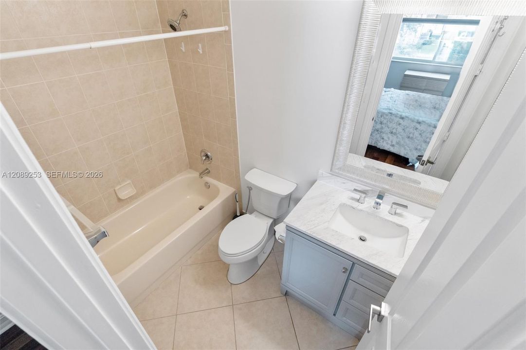 En Venta: $1,799,000 (6 camas, 5 baños, 4246 Pies cuadrados)