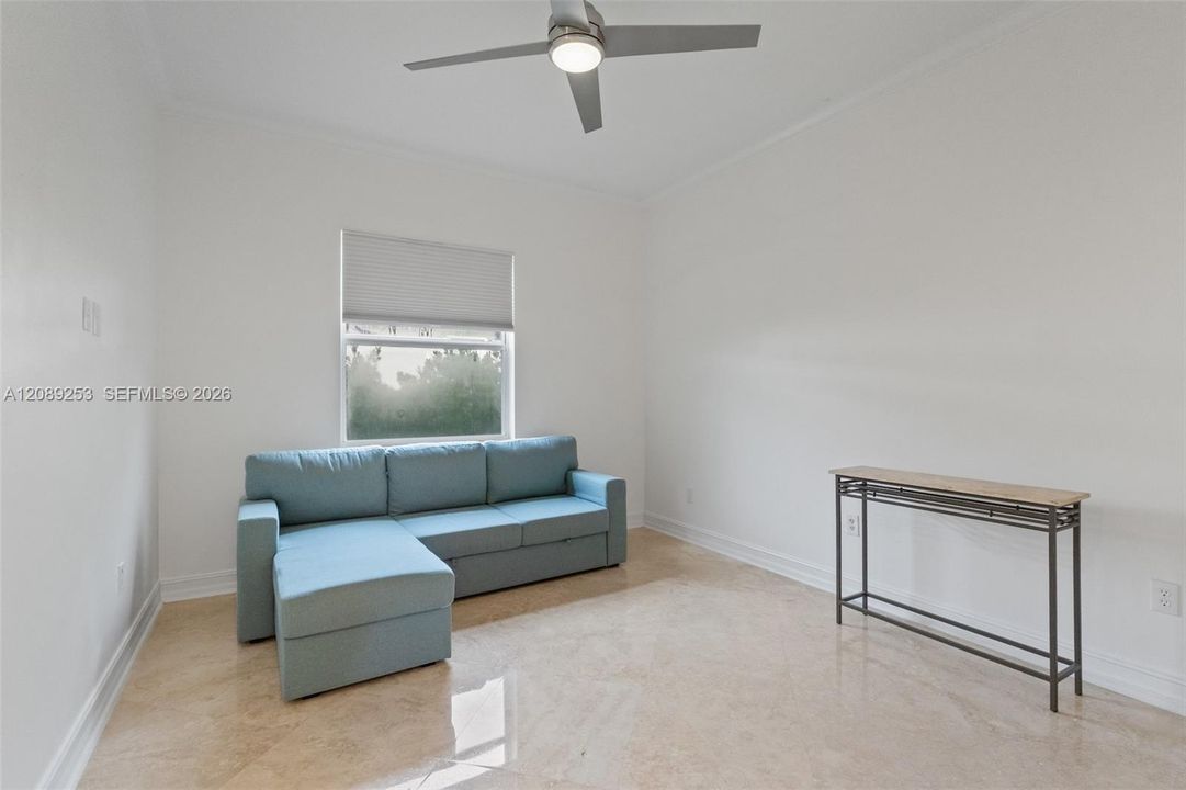 En Venta: $1,799,000 (6 camas, 5 baños, 4246 Pies cuadrados)