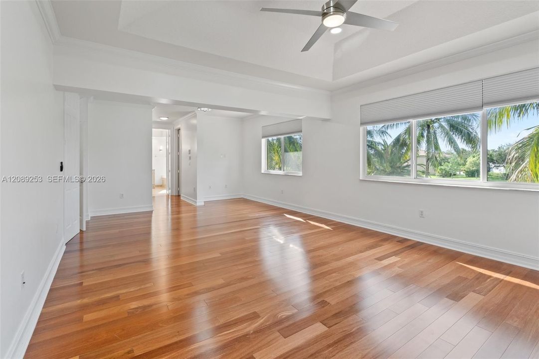 En Venta: $1,799,000 (6 camas, 5 baños, 4246 Pies cuadrados)