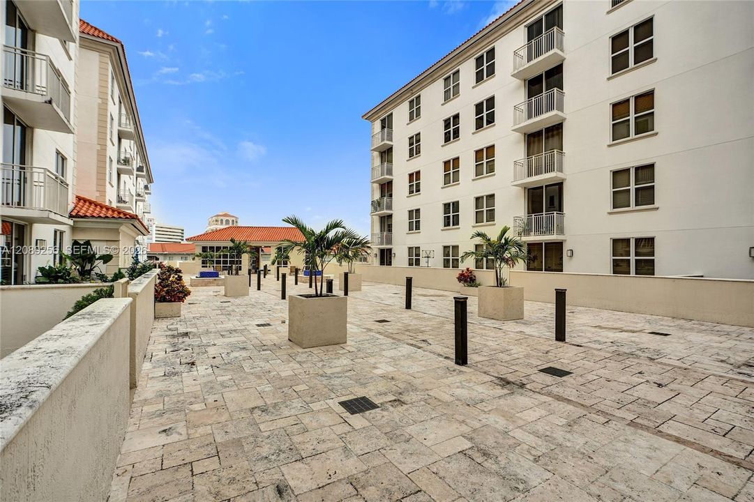 other view courtyard