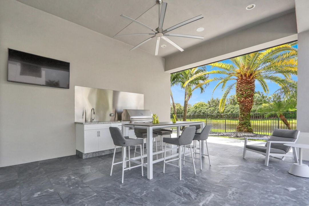 SUMMER KITCHEN