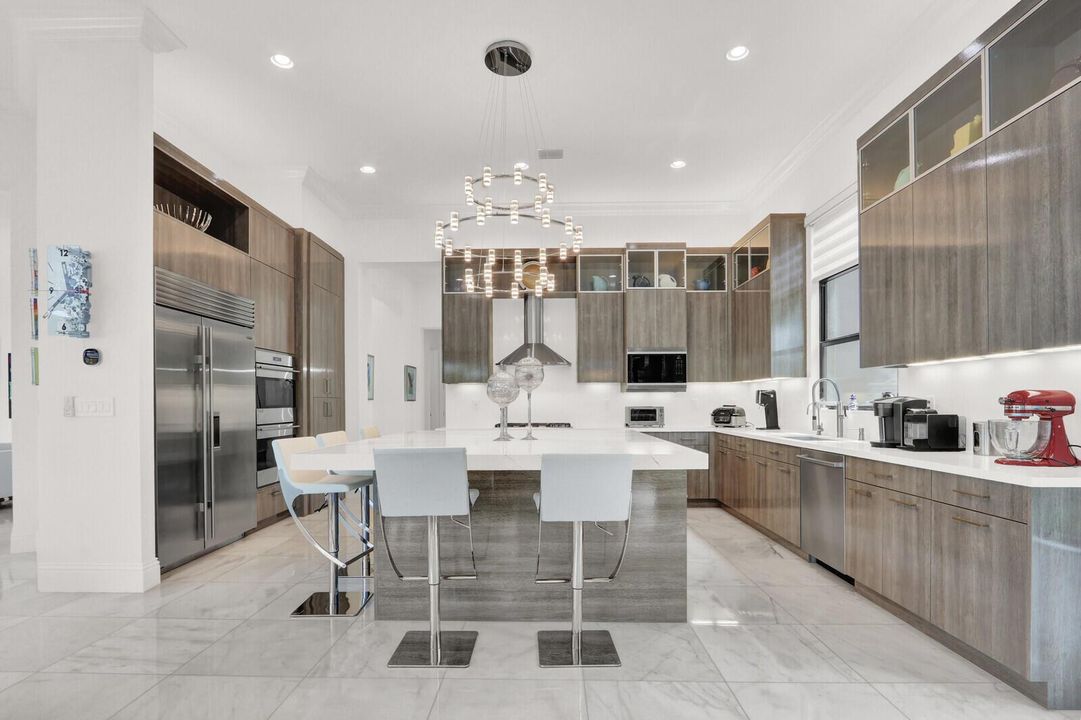 GOURMET KITCHEN