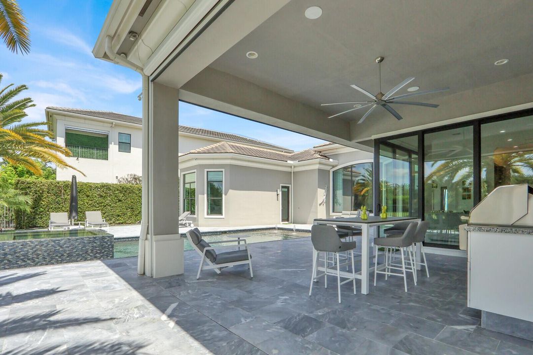 COVERED LANAI