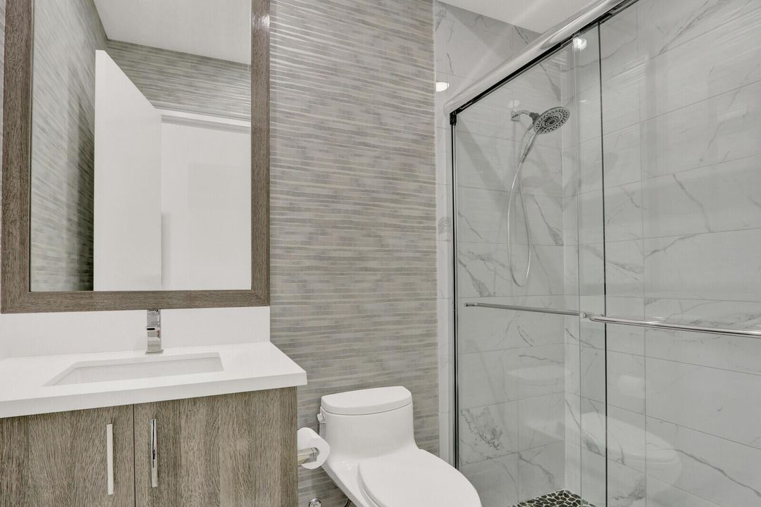 4TH BATHROOM