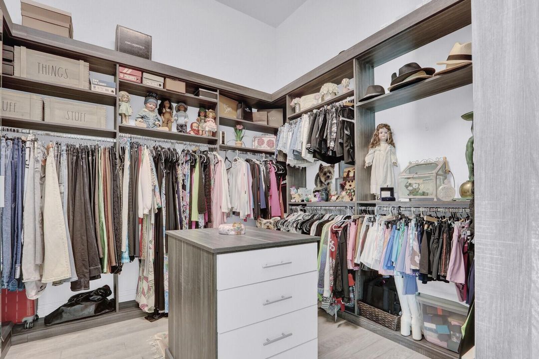 1 OF 2 CLOSETS