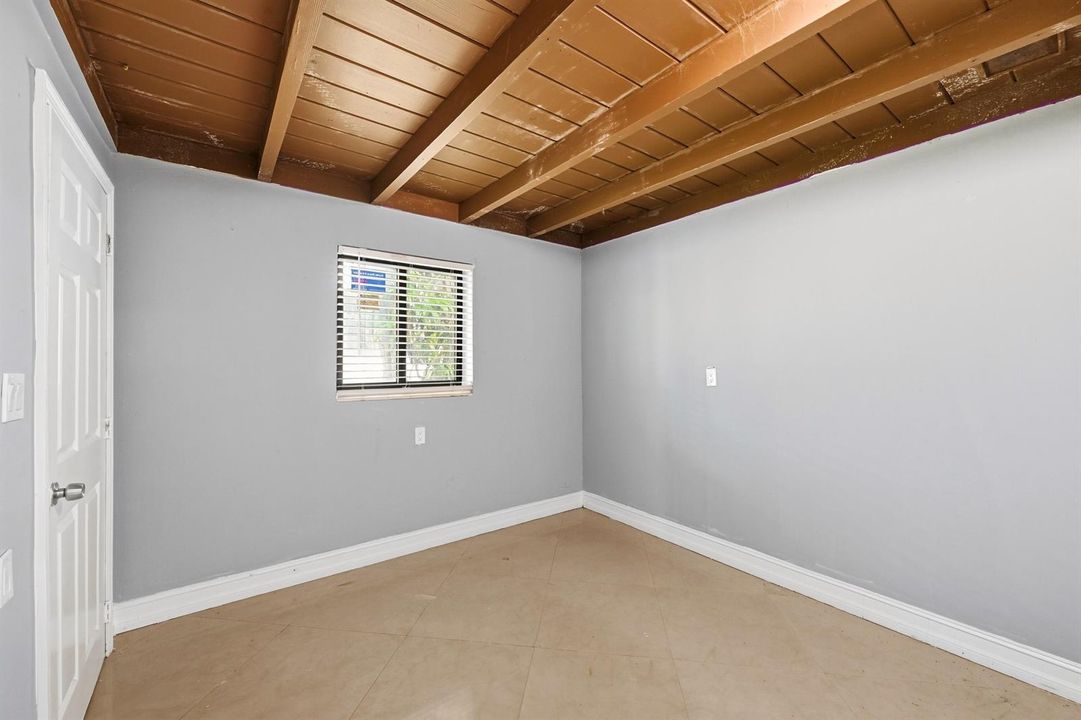 5TH BEDROOM