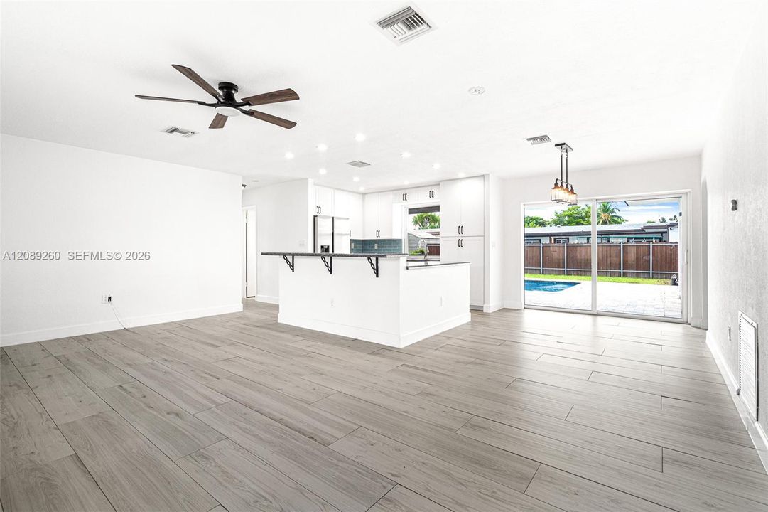 For Sale: $609,900 (3 beds, 2 baths, 1270 Square Feet)
